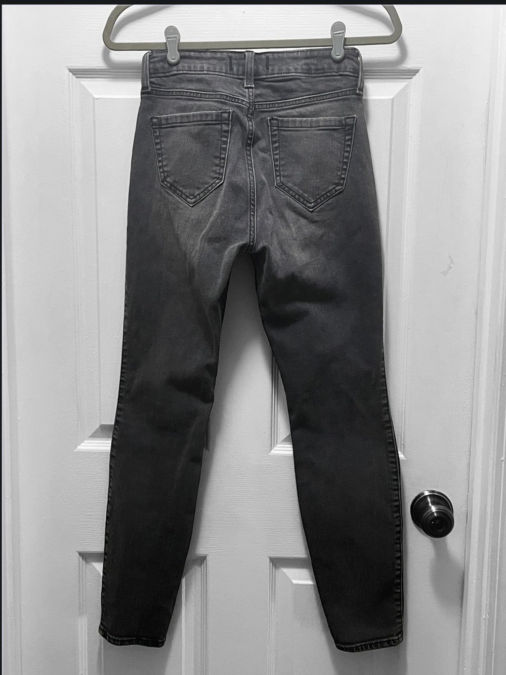 Abercrombie & Fitch Women’s Black Jeans - Picture 2 of 9